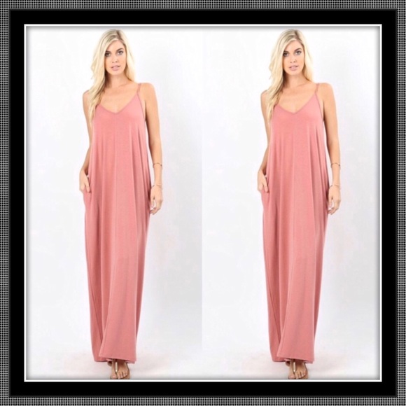 SB Glam Dresses & Skirts - V-Neck Maxi Dress with Pockets